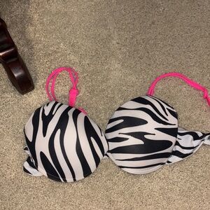 NWOT Charlotte Russe Zebra Print Bra with Pink Highlights